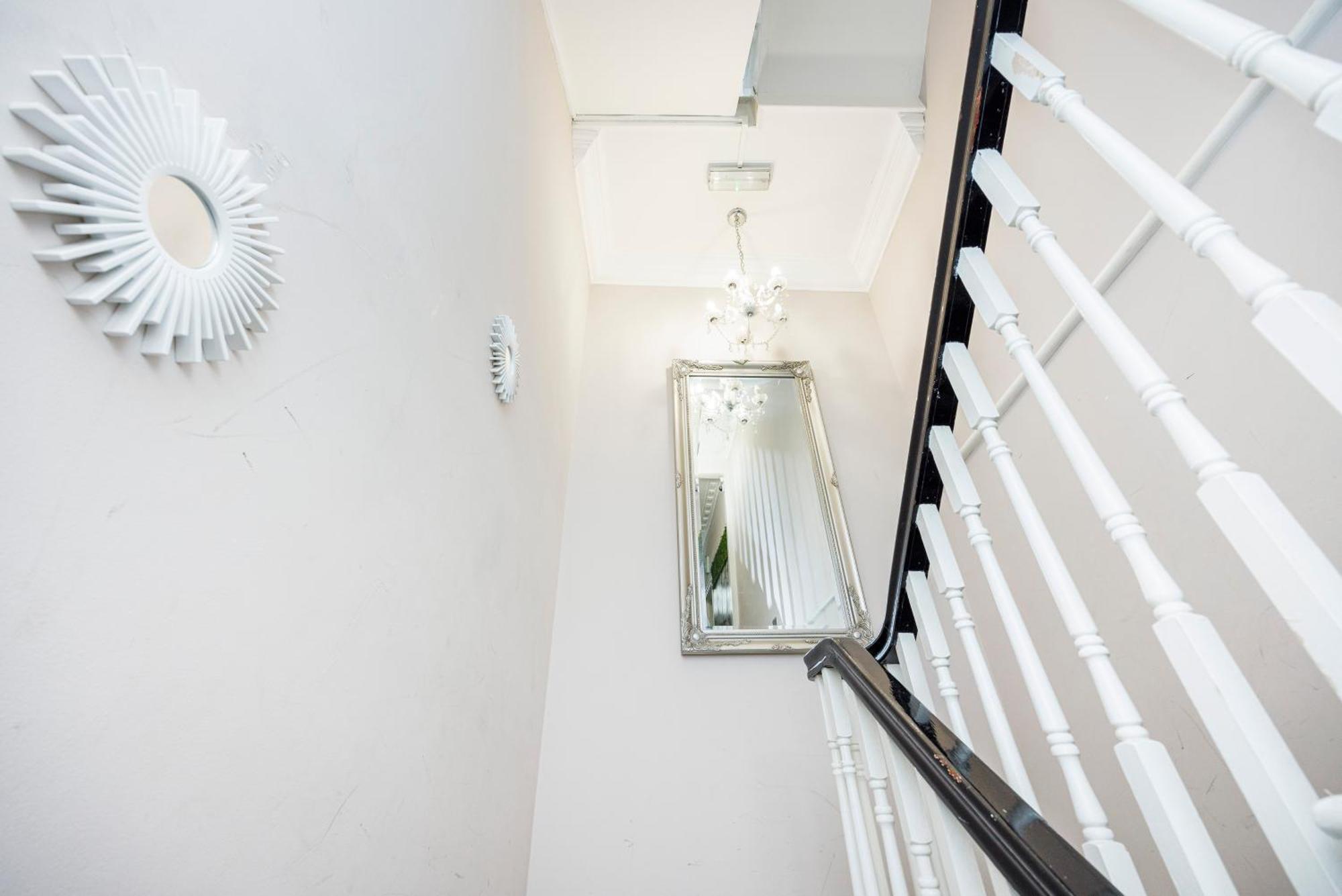 Aparthotel Mansion House Premium